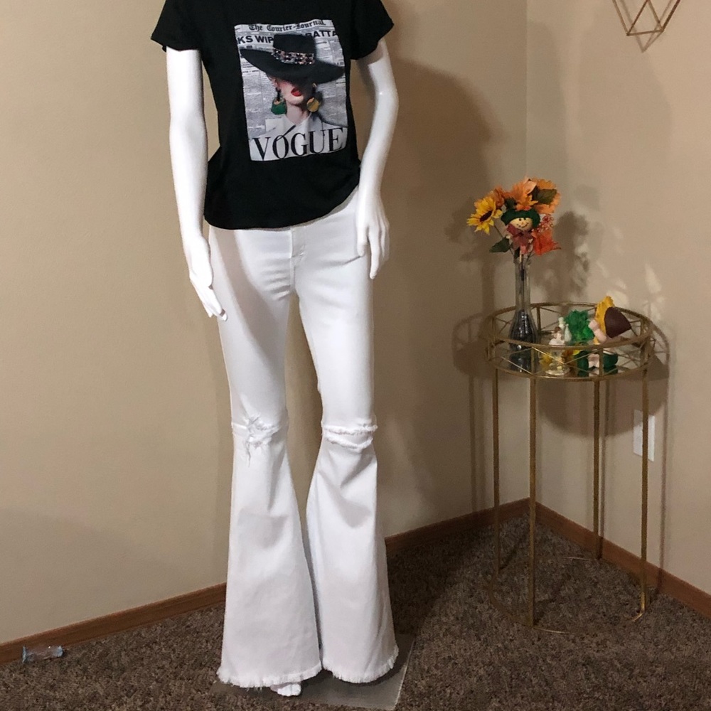 White Bellbottom jeans